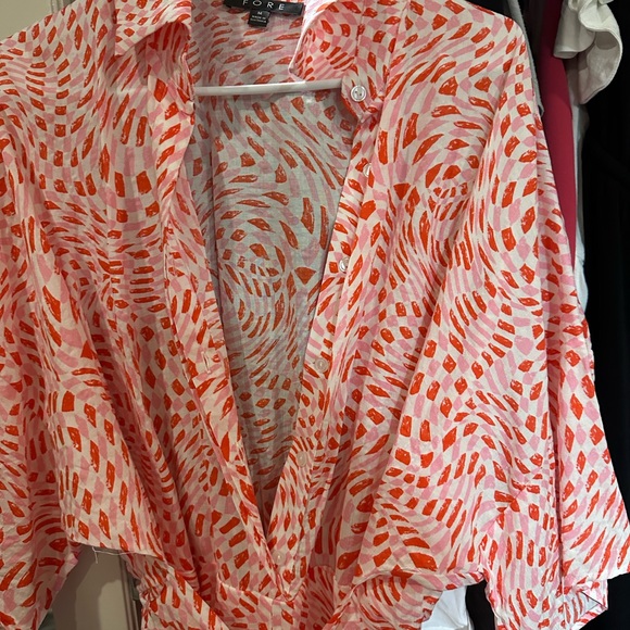 ๐ Pink and white romper shorts ๐ - Picture 2 of 7